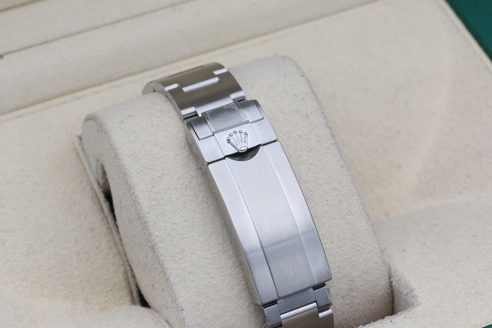 Rolex Submariner Hulk Image 3